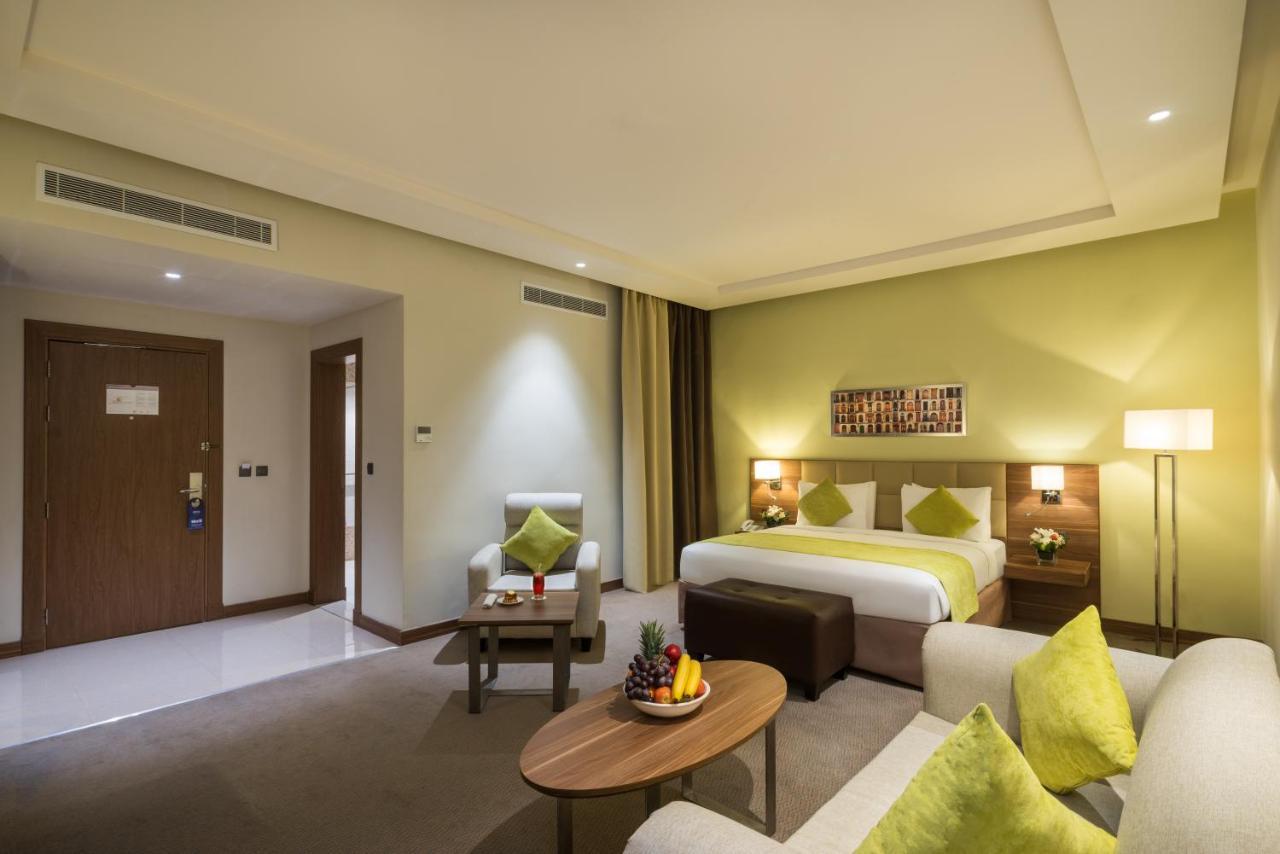 Mena Hotel Tabuk Extérieur photo