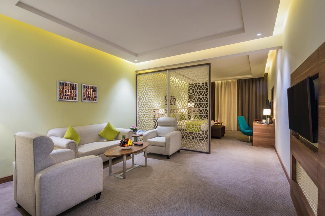 Mena Hotel Tabuk Extérieur photo